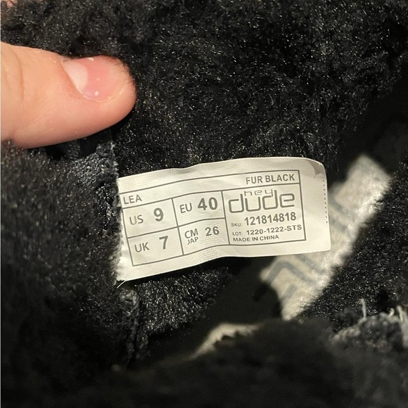 Hey Dude Lea Fur Black - Picture 4 of 6